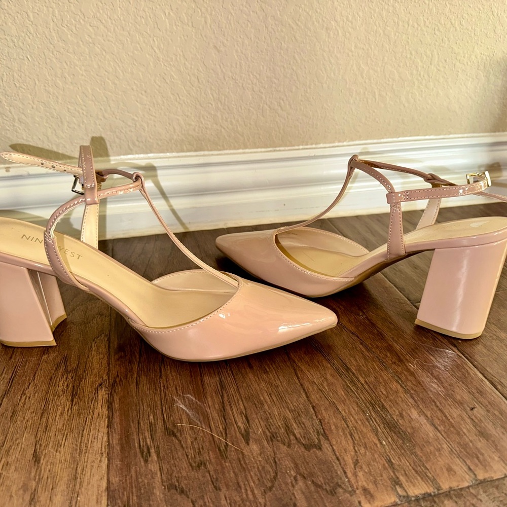 Nine West Women's Beige T-Strap Block Heels